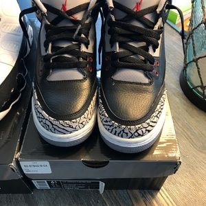 Jordan 3 cement size 6.5(2011) Jordan 9 charcoal size 6 (2010)Jordan9 size6 2010